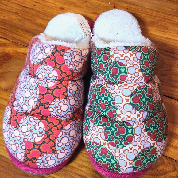 Vera Bradley Disney Floral Pink and Green Women's Slippers - Picture 2 of 6
